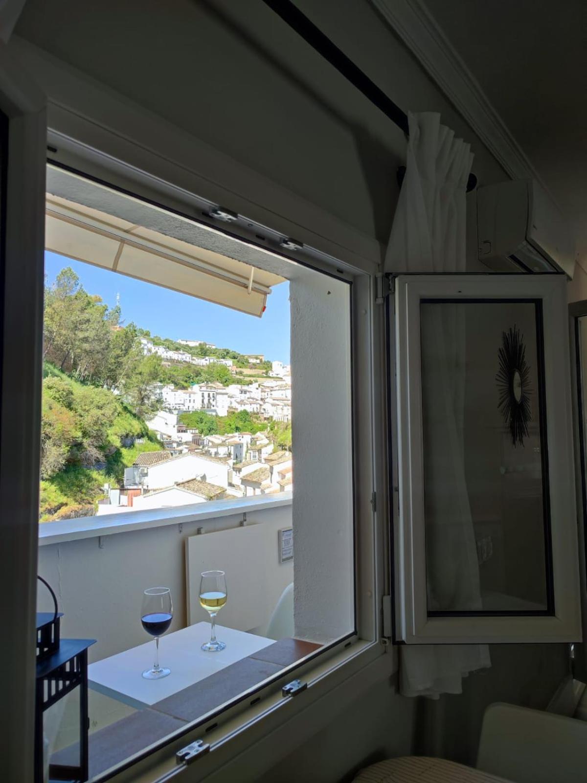 Setenil De Las BodegasLa Rosa Grisアパートメント エクステリア 写真